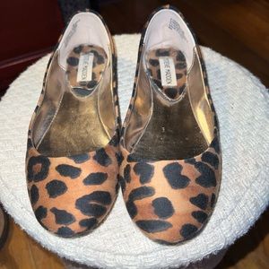 Steve Madden Leopard Flats